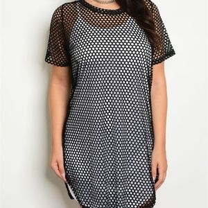 BLACK WHITE FISHNET PLUS SIZE DRESS